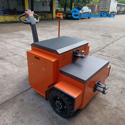 Trator de reboque com força de tração nominal de 7000N, trator de operador a pé, oferecendo velocidade de deslocamento de 2 a 3 km/h, projetado para elevação e transporte de cargas pesadas